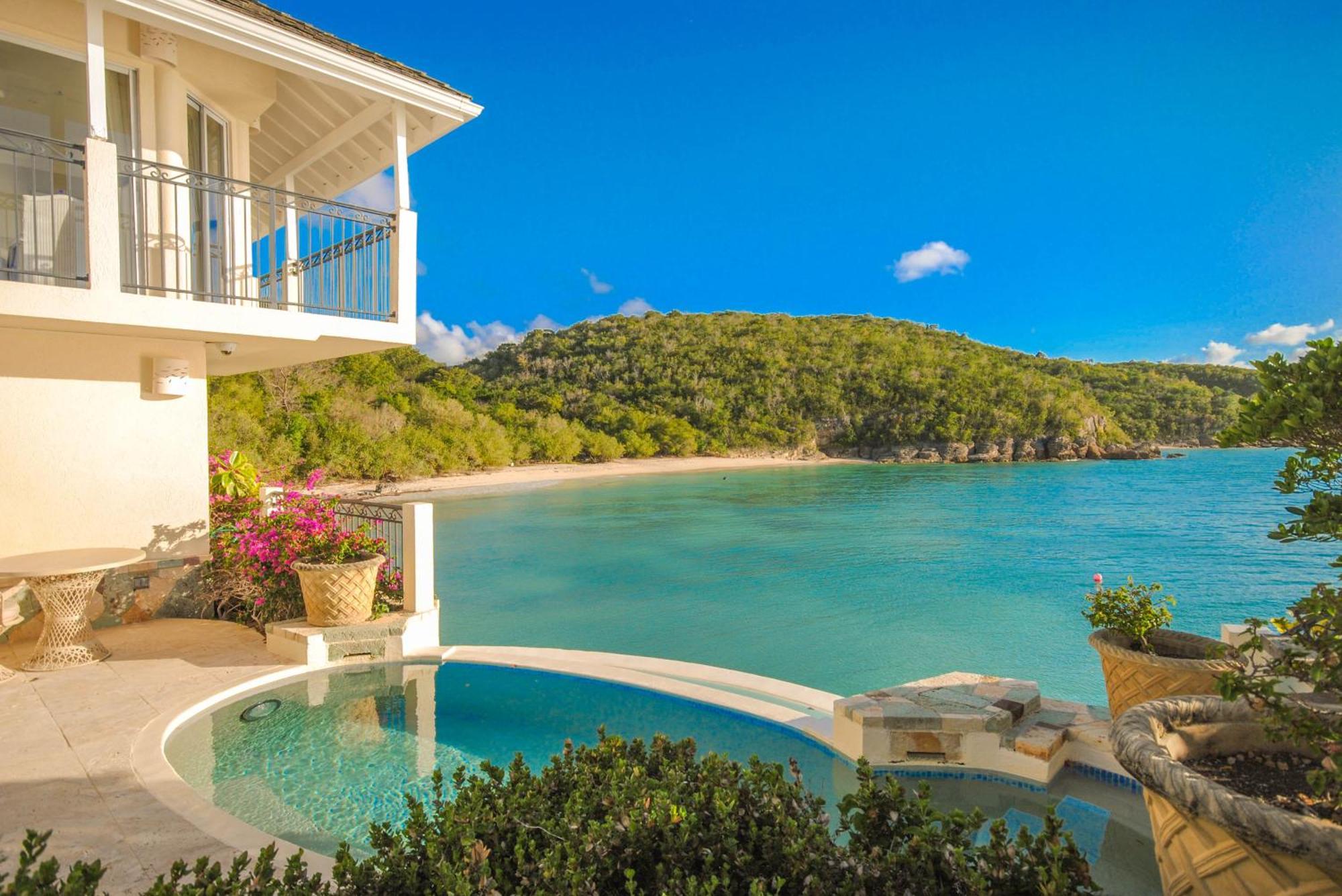 Blue Waters Resort And Spa St. John's Exteriör bild